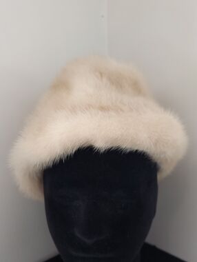 Pollacks Mink Fur Hat